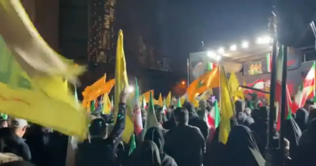 فلسطين – بالفيديو: “دعم لبنان وفاء ولن نتخلى عنه”. مظاهرات حاشدة في إيران تضامنا مع الشعب اللبناني