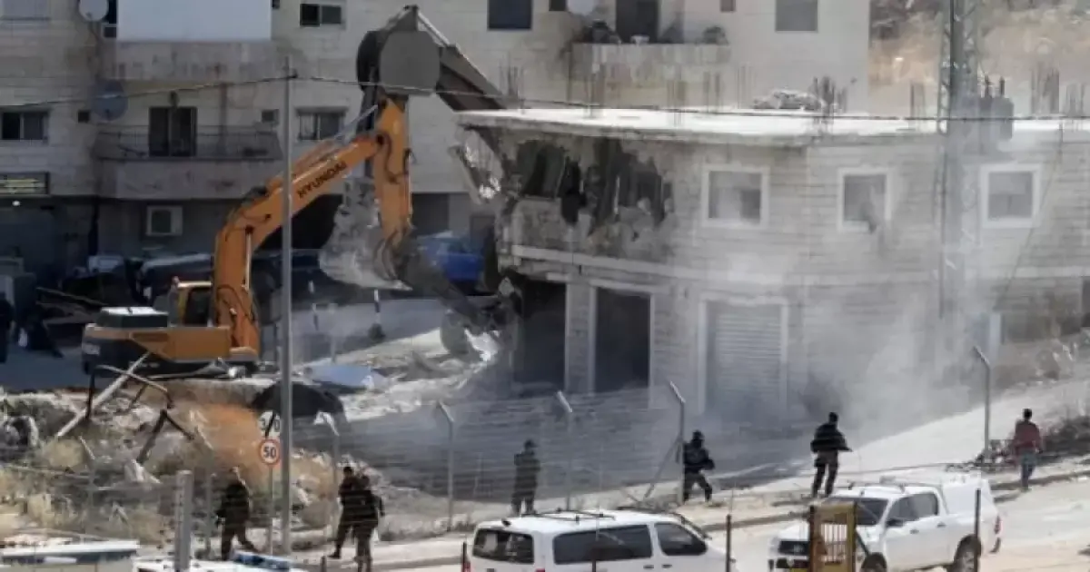 فلسطين – الاحتلال يجبر شقيقين مقدسيين على هدم محلين تجاريين في سلوان وتشريد مصدر رزق 10 أفراد فلسطين – الاحتلال يجبر شقيقين مقدسيين على هدم محلين تجاريين في سلوان وتشريد مصدر رزق 10 أفراد