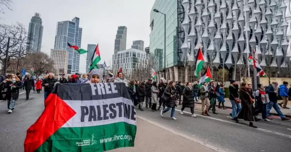 فلسطين – أكثر من 60 سفيرا بريطانيا يطالبون بفرض عقوبات على “إسرائيل” فلسطين – أكثر من 60 سفيرا بريطانيا يطالبون بفرض عقوبات على “إسرائيل”