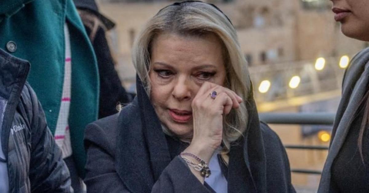 فلسطين – وسائل إعلام عبرية: تعويض خادمة في منزل نتنياهو بعد شكوى ضد سارة نتنياهو بتهمة الإهانة وسوء المعاملة فلسطين – وسائل إعلام عبرية: تعويض خادمة في منزل نتنياهو بعد شكوى ضد سارة نتنياهو بتهمة الإهانة وسوء المعاملة