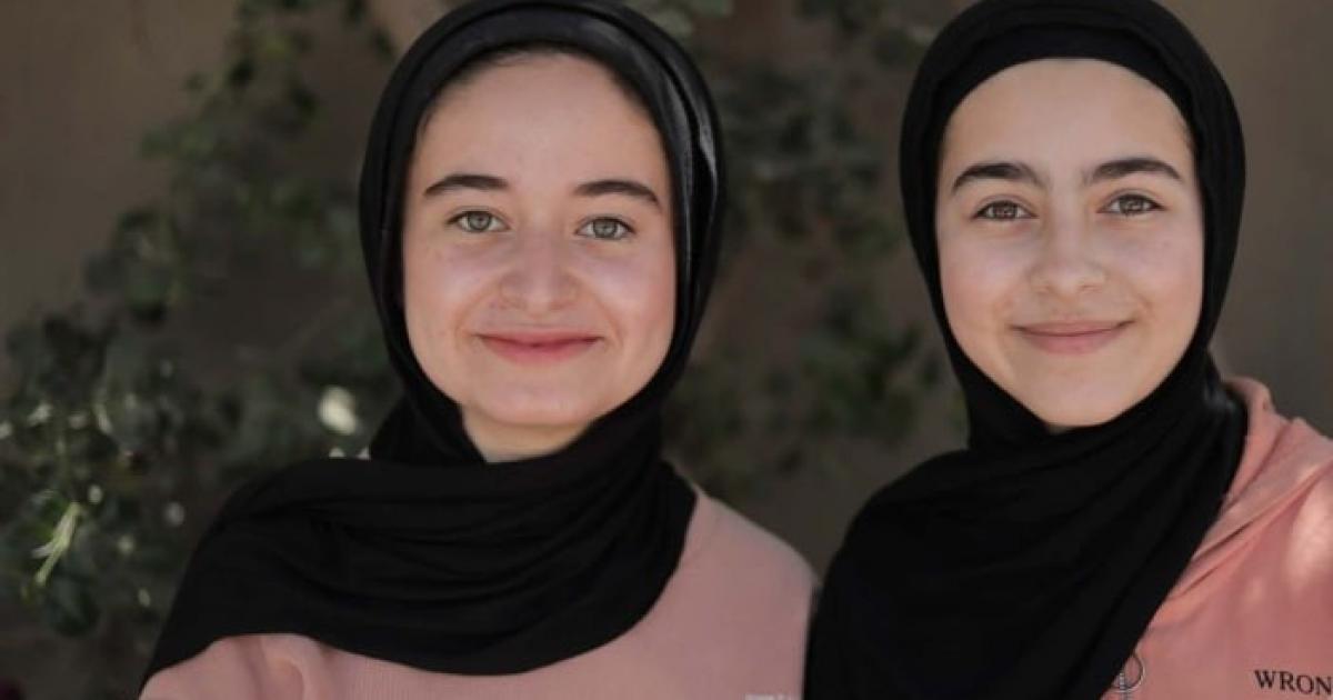 فلسطين – شقيقتان من غزة تفوزان بـ«جائزة الأرض 2026».. ما قصتهما؟