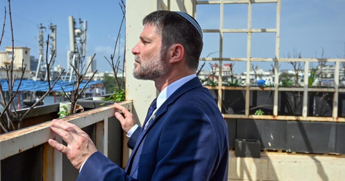 فلسطين – المحكمة الجنائية الدولية تدرس سرا إصدار مذكرة اعتقال بحق “سموتريتش” بتهم تتعلق بجرائم حرب و”فصل عنصري” فلسطين – المحكمة الجنائية الدولية تدرس سرا إصدار مذكرة اعتقال بحق “سموتريتش” بتهم تتعلق بجرائم حرب و”فصل عنصري”