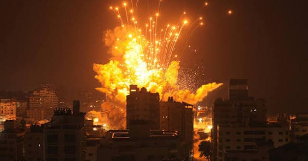 فلسطين – تحديث: شهيدان وجريح في قصف الاحتلال على مخيم المغازي وسط قطاع غزة فلسطين – تحديث: شهيدان وجريح في قصف الاحتلال على مخيم المغازي وسط قطاع غزة