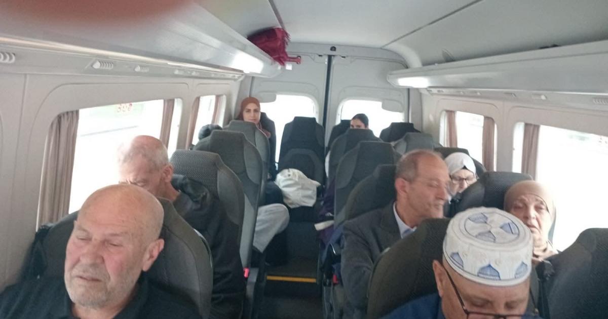 فلسطين – بالصور أبناء الأراضي الفلسطينية المحتلة يتوجهون إلى المسجد الأقصى فلسطين – بالصور أبناء الأراضي الفلسطينية المحتلة يتوجهون إلى المسجد الأقصى