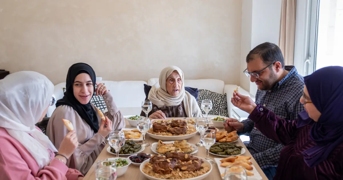 فلسطين – نصائح غذائية لتجنب مشاكل الجهاز الهضمي خلال عيد الأضحى فلسطين – نصائح غذائية لتجنب مشاكل الجهاز الهضمي خلال عيد الأضحى