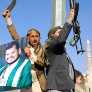 اليمن يدخل على خط المواجهة.. هل تبدأ حرب إقليمية مفتوحة في المنطقة؟