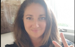 ناشطة فلسطينية