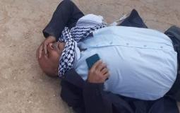 مستوطنون يعتدون على راتب الجبور منسق اللجان الشعبية