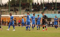 لاعبو خدمات الشاطئ