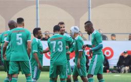 الغواش يمينا