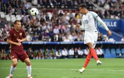 جانب من مباراة سابقة بين إنجلترا وروسيا