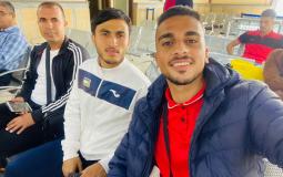 أبو عمير وكلاب والمصدر