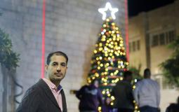 المواطن سامر ترزي في كنيسة دير اللاتين بغزة