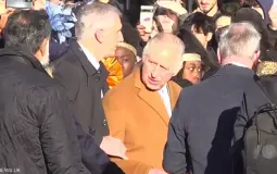 القبض على رجل ألقى بيضة على ملك بريطانيا