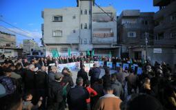 وقفة إسنادية للأسرى أمام منزل الأسير القائد حسن سلامة