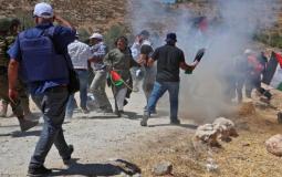 من اعتداء المستوطنين على بلدة المُغير شرقي مدينة رام الله