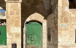أحد أبواب المسجد الأقصى المبارك