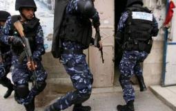 أجهزة السلطة تقتحم أحد المنازل بالضفة الغربية - أرشيف