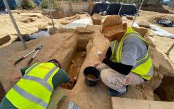 جانب من القبور المكتشفة