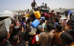 أزمة مياه خانقة تُهدد حياة السكان في ظل شلل محطات التحلية