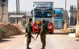 المكتب الحكومي: الاحتلال يُكرّس سياسة التجويع ويواصل منع دخول المساعدات الإنسانيَّة إلى غزَّة