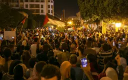 مسيرة ليلية مناهضة للحرب على غزة -أرشيف-