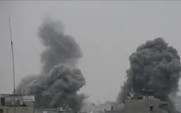 الاحتلال يدمر أبراج بغزة