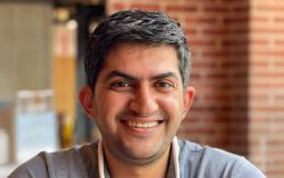 الصحفي مجاهد بني مفلح يدخل جراحة عاجلة إثر نزيف دماغي حاد