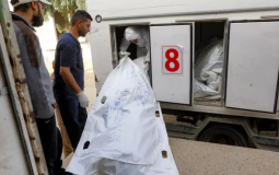 تسليم جثامين شهداء فلسطينيين
