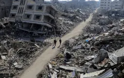 قصف ونسف واعتقال صيادين.. الاحتلال يواصل خرق وقف إطلاق النار في غزة