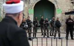 لأول صلاة جمعة في رمضان ... الاحتلال يحاصر المسجد الأقصى بـ "البطاقة الممغنطة"