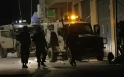 قوات الاحتلال تقتحم قرية حوسان غرب بيت لحم وتداهم منازل المواطنين