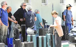 إجلاء رعايا غربيين وأمريكيين من دول الشرق الأوسط