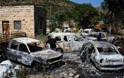 هجمات المستوطنين على ترمسعيا والقرى الفلسطينية تتصاعد.. حرق منازل ومركبات وسط إفلات شبه كامل من العقاب