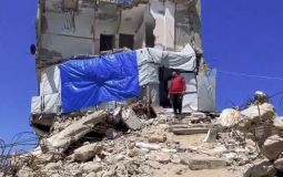 كارثة الإيواء بغزة: 1.9 مليون نازح يتسابقون على السكن فوق أنقاض مئات المنازل المتهالكة