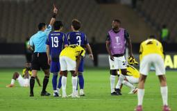 بصق وطرد.. نجم الاتحاد يعتدي على الحكم بعد وداع آسيا