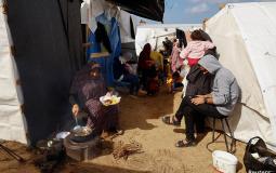 خيام بلا أسرار.. كيف سرقت الحرب خصوصية الغزيين؟