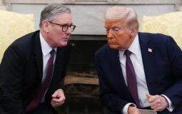 إعلامي أمريكي: ترامب وستارمر "خاضعان لإسرائيل" وانتقادات لحظر "فلسطين آكشن" في بريطانيا