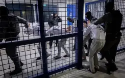 الأسرى الفلسطينيون في سجون الاحتلال