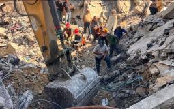 الدفاع المدني ينتشل جثامين 11 شهيدًا من تحت الأنقاض بحي الزيتون جنوب شرقي مدينة غزة