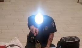 شرطي أمريكي أصلع يجعل رأسه كرة متوهجة (فيديو) - RT Arabic