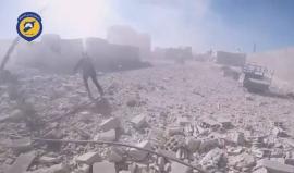 اللحظات الأولى عقب القصف الجوي على مدينة #دوما بالغوطة الشرقية 
#ريف_دمشق