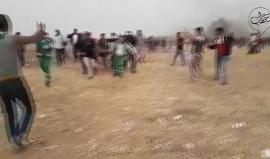 #فيديو اصابة أحد المشاركين في مسيرة العودة شرق خانيونس برصاص الاحتلال قبل قليل