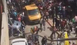 #شاهد | جانب من مراسم تشييع الشهيد الفتى جاسم نخلة (17 عاما)، من مخيم الجلزون شمال رام الله، والذي ارتقى بالأمس متأثرا بجروحه التي أصيب بها في 23 آذار/ مارس الماضي، بعد إقدام قوات الاحتلال إطلاق النار عليه بالقرب من المخيم.

تصوير ‎Issam Rimawi‎‏