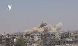 قوات النظام تقصف حي طريق السد ومخيم درعا بالبراميل المتفجرة 

تصوير نبأ
