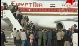 #شاهد|  إفتتاح مطار غزة الدولي وهبوط أولى الطائرات به ..

ألتقط هذا الفيديو بتاريخ 24/11/1998