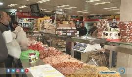 الضفة الغربية: ارتفاع أسعار اللحوم الطازجة يزيدُ إقبال الفلسطينيين على شراء اللحوم المجمدة