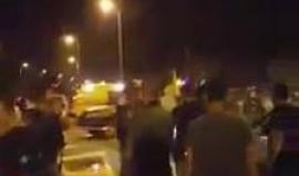 لحظة اعتقال قوات الاحتلال الشاب معاذ نعمان سرور(29 سنة) من بلدة #نعلين غرب #رام_الله عقب إطلاق النار على سيارته ليل أمس