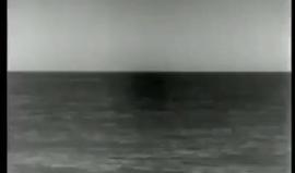 لقطة نادرة.. إطلاق صاروخ كروز من غواصة في الهجوم الثلاثي على #سوريا السبت الماضي
(القناة 12 الإسرائيلية)