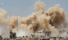 #شاهد: البراميل المتفجرة التي تسقط يومياً على مدينة #داريا من طيران الأسد